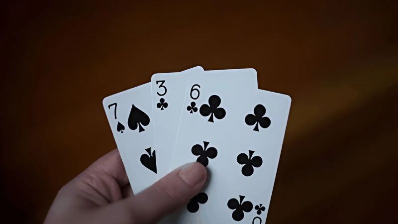Khái quát sơ lược về cách chơi liêng
